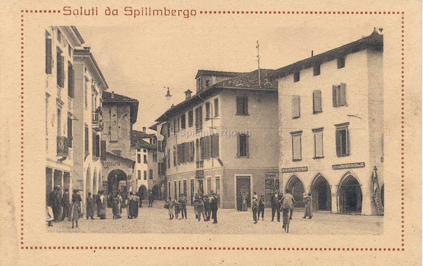 Centro di spilimbergo animato anni XX