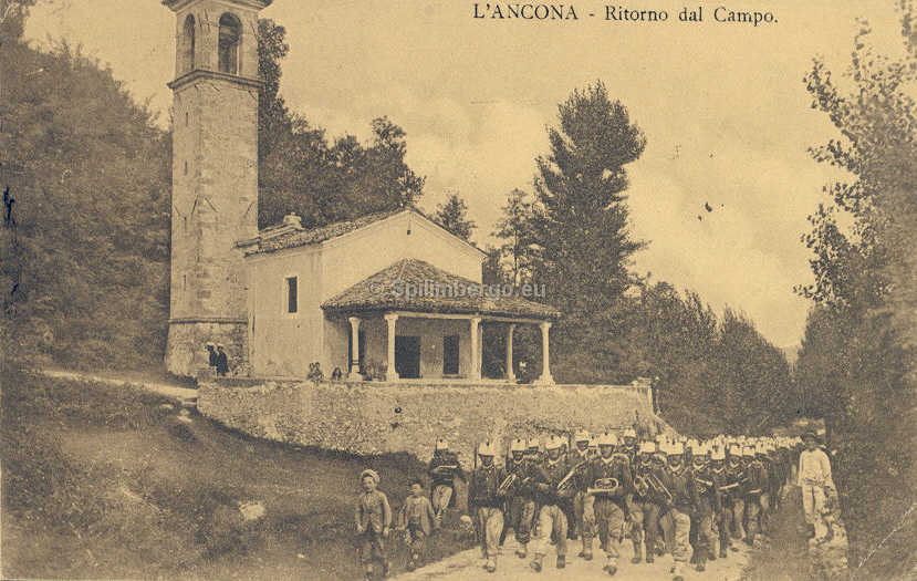 Spilimbergo, soldati al ritorno dal campo 1915